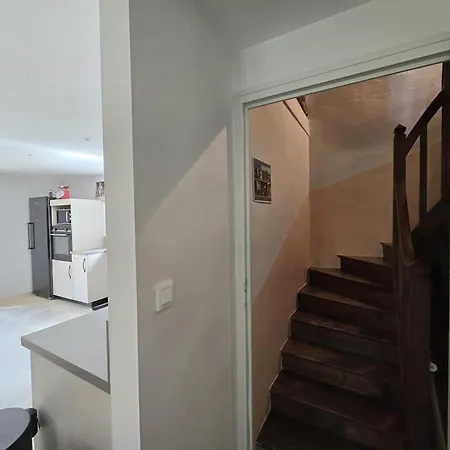 Holiday home Maison De Campagne, Parking Privatif - 8 Pers. - Fr-1-616-584 Doissat